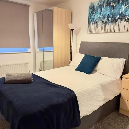 Two Bedroom Flat By Brookland Serviced Short Lets With Free Wifi شقة