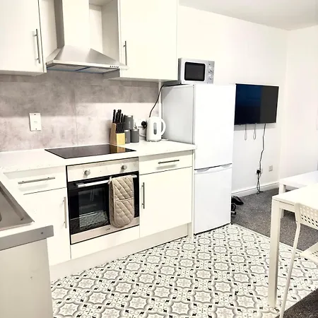 Two Bedroom Flat By Brookland Serviced Short Lets With Free Wifi شقة *